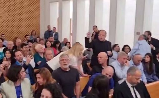 БАГАЦ приостановил слушание дела по увольнению Бара